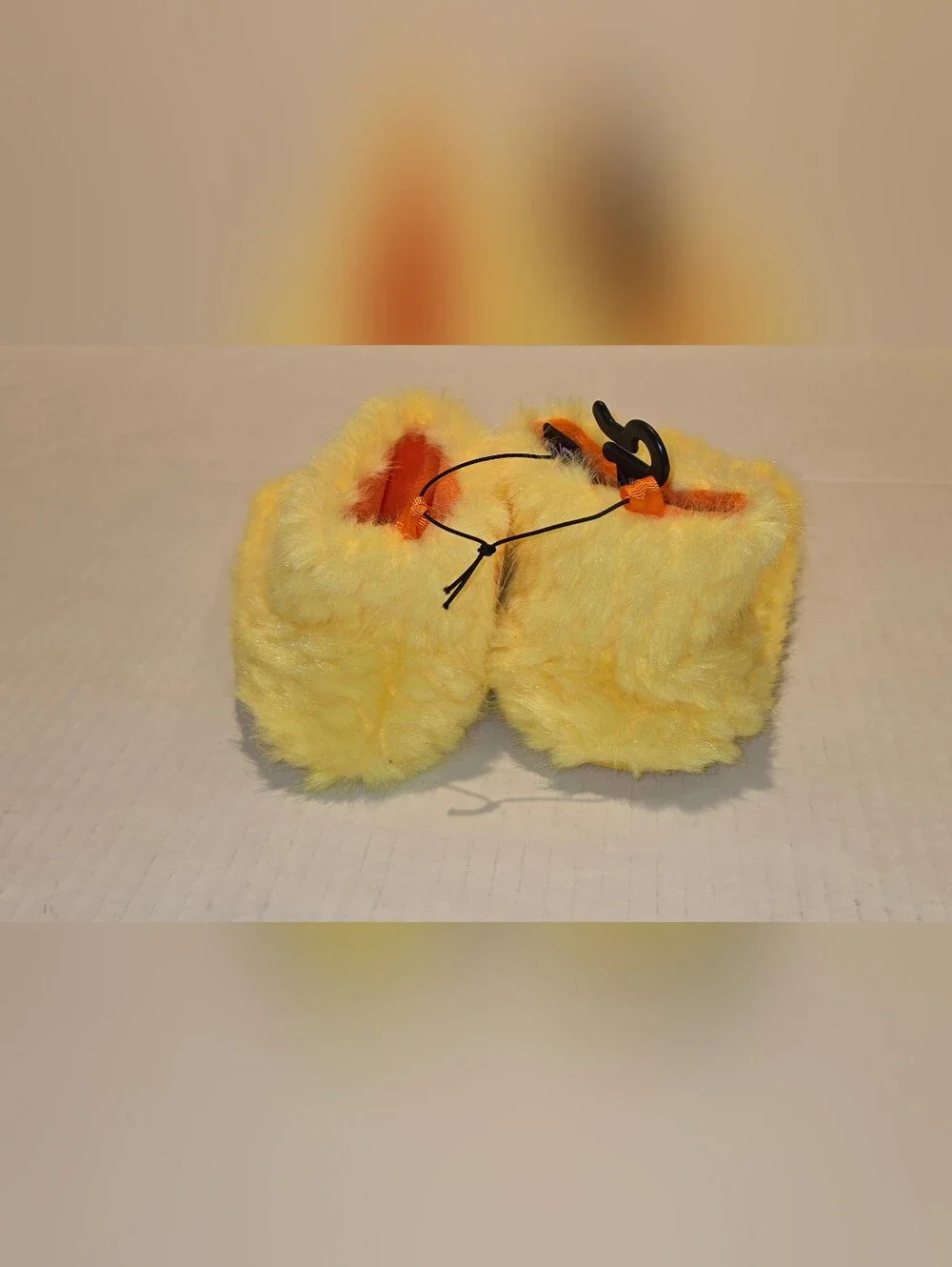 wonder nation Yellow Fuzzy Duck Foot Children's Slippers Sz 9-10